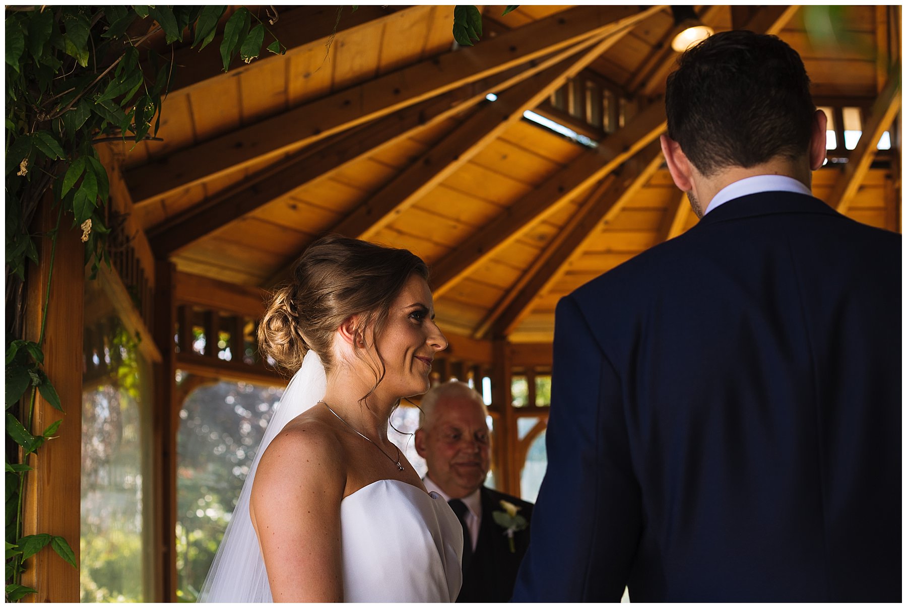 Outdoor wedding ceremony at pryors hayes