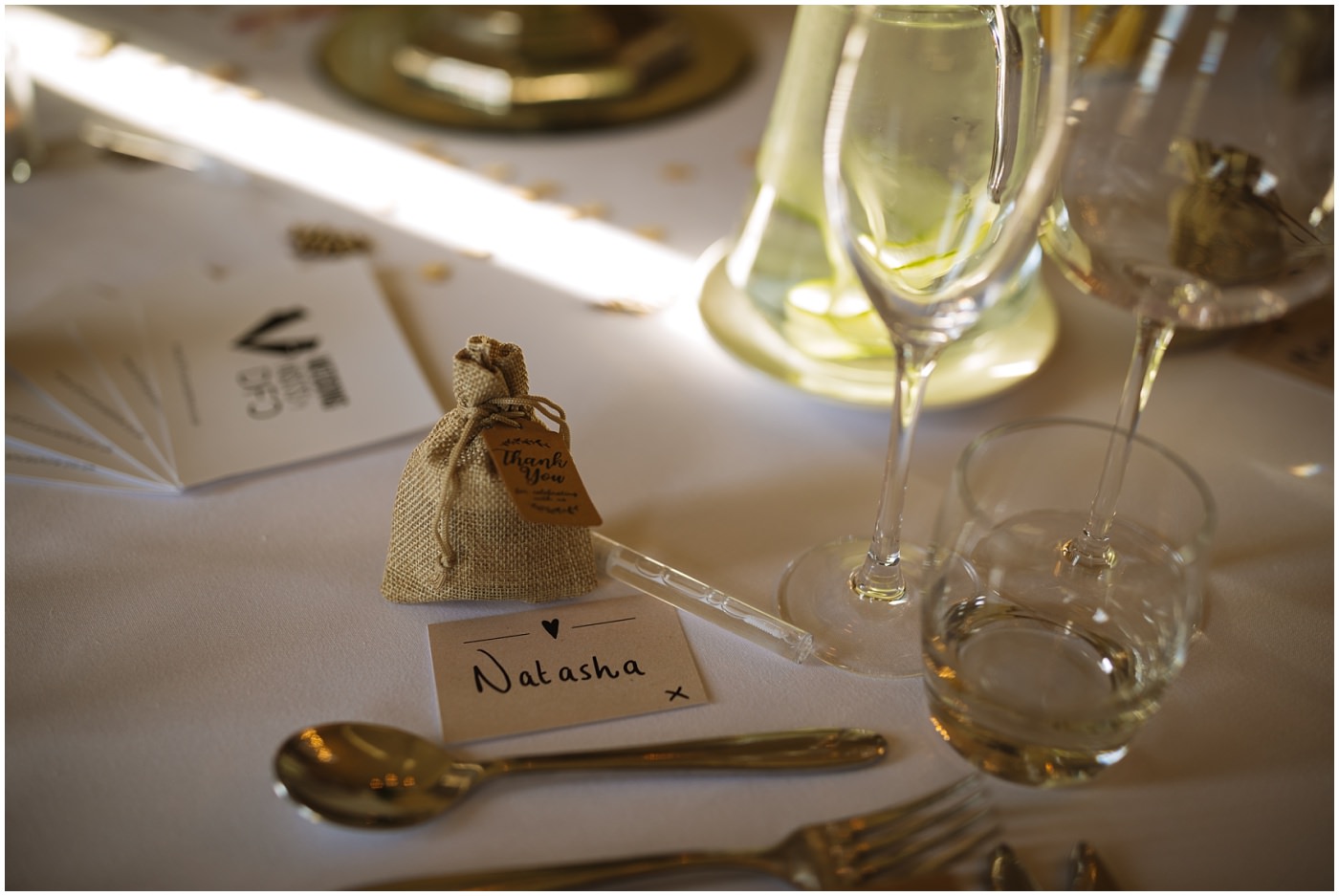 Hessian wedding favour bags and table setting inspiration